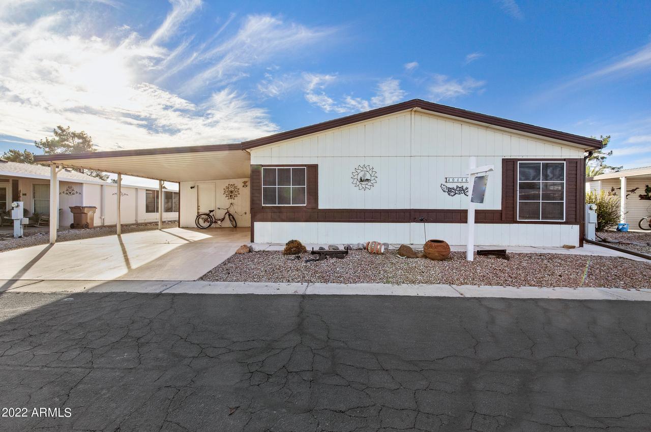 40446 N Eagle St., San Tan Valley, AZ 85140
