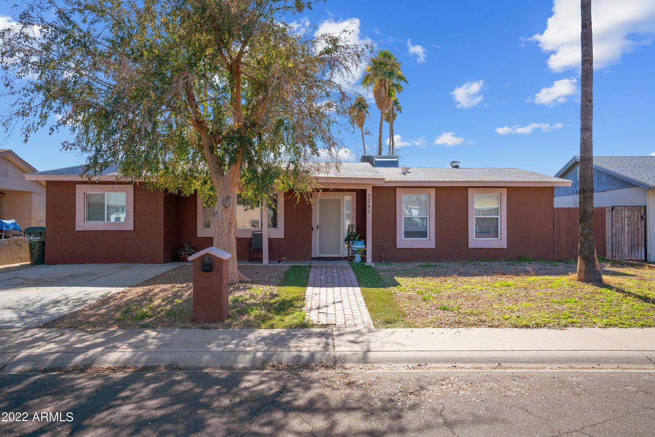 2241 W Hartford Ave., Phoenix, AZ 85023