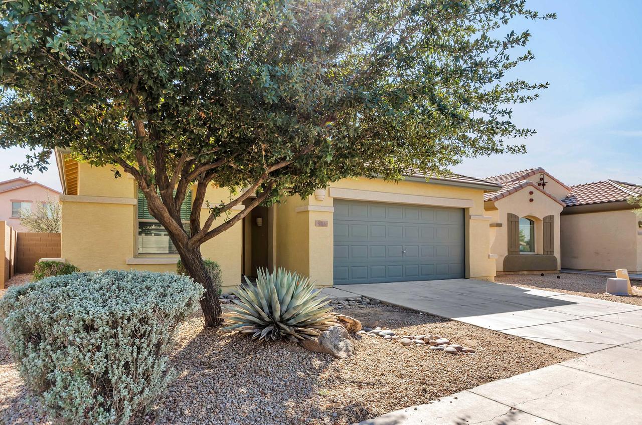 9313 W Milkweed Loop, Phoenix, AZ 85037