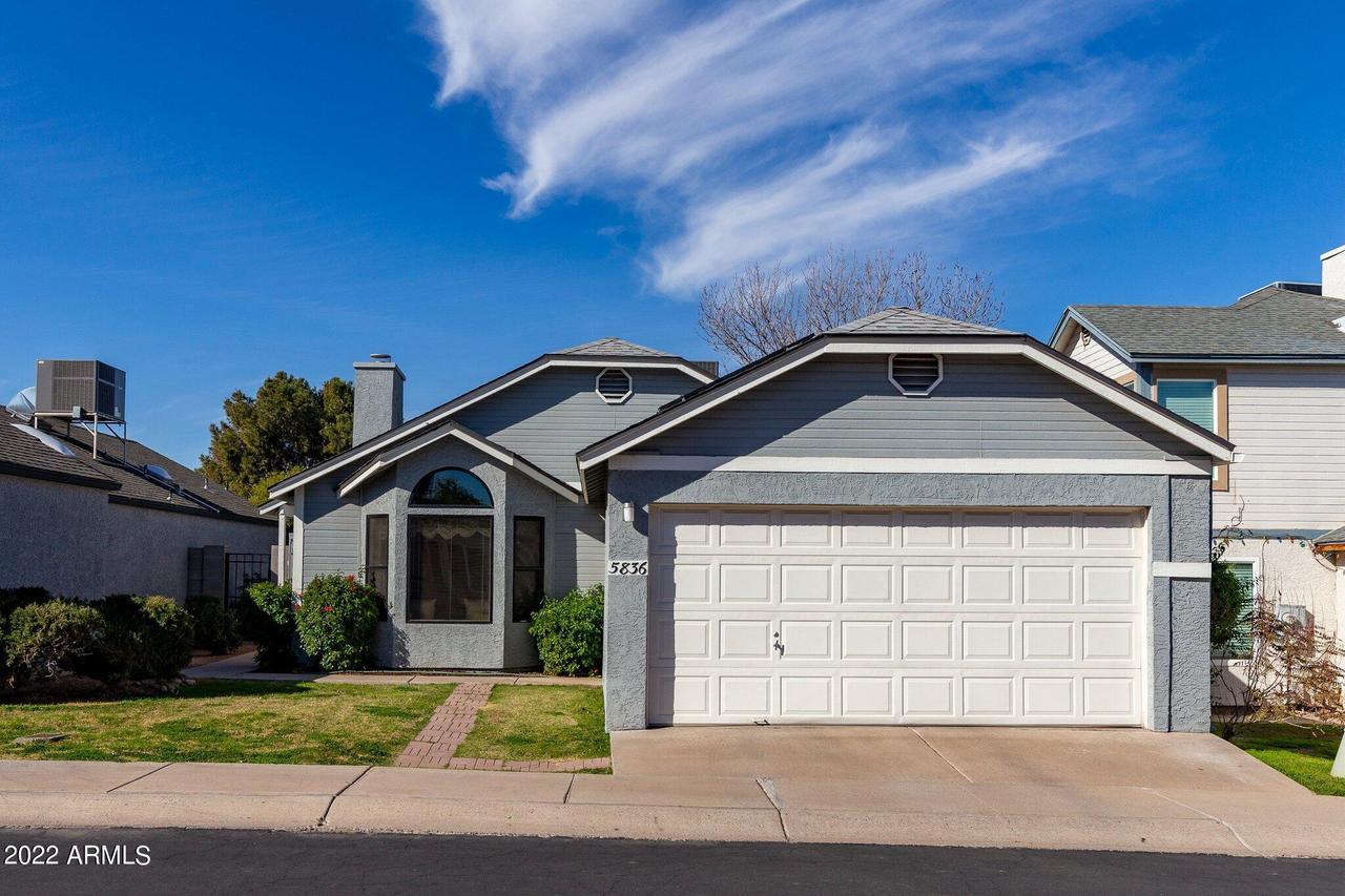 5836 S 42nd St., Phoenix, AZ 85040