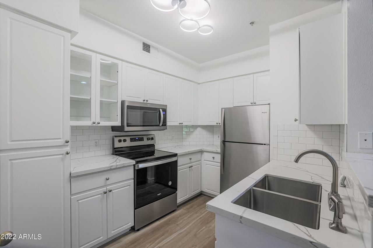 1701 E Colter St. #111, Phoenix, AZ 85016