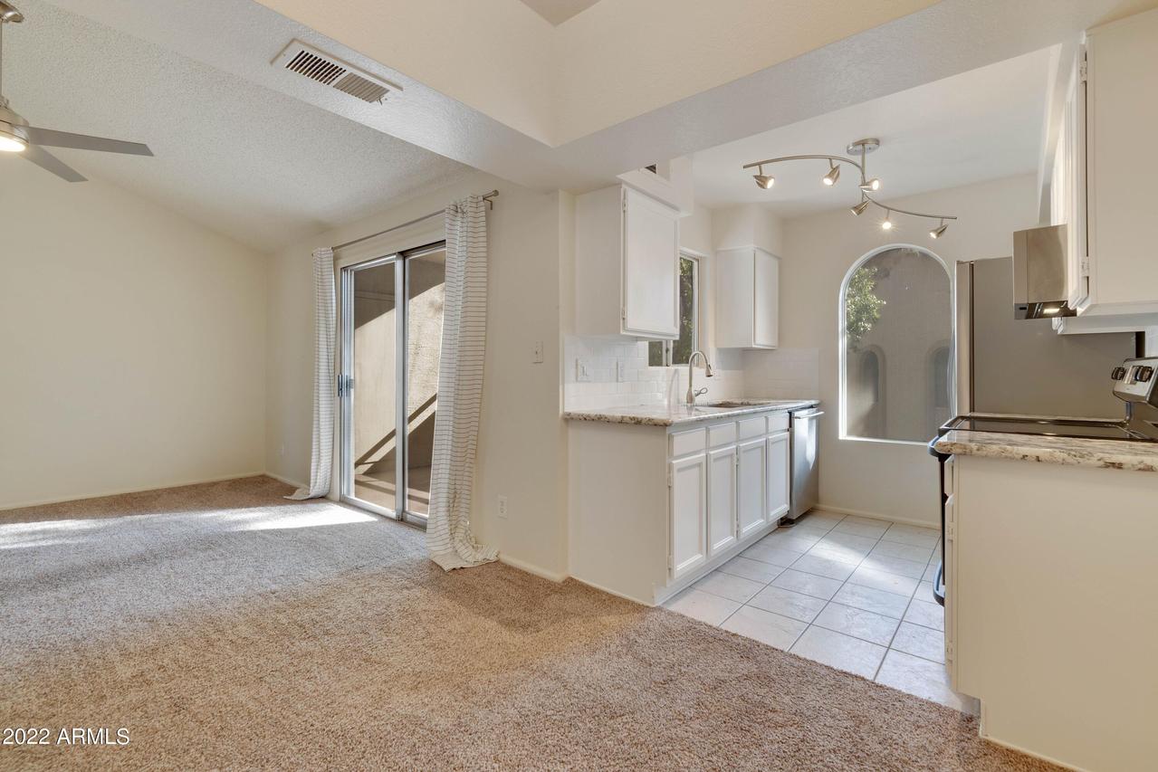 10610 S 48th St. #2062, Phoenix, AZ 85044