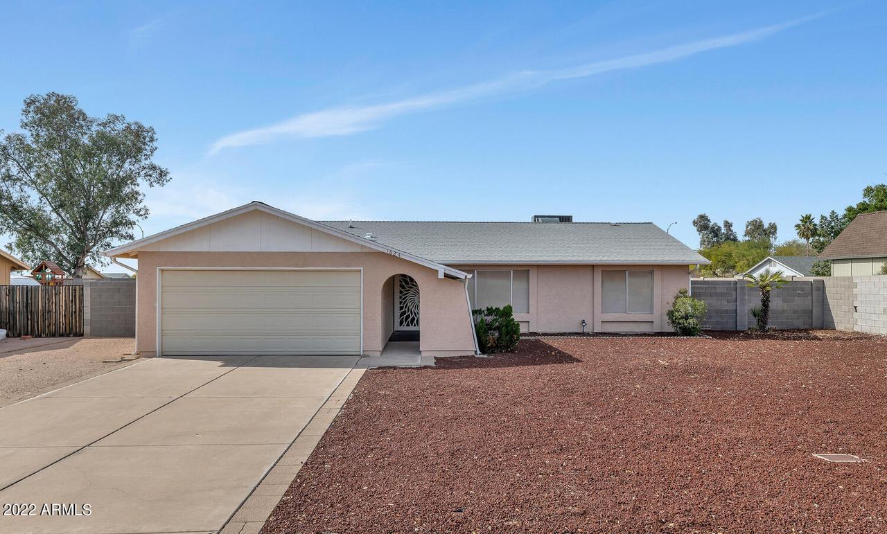 1624 N Sterling, Mesa, AZ 85207