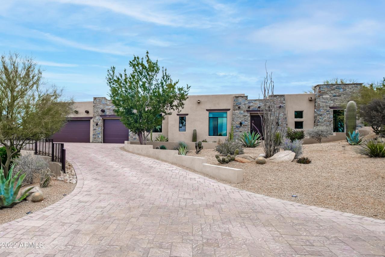 5596 E Canyon Ridge N Dr., Cave Creek, AZ 85331