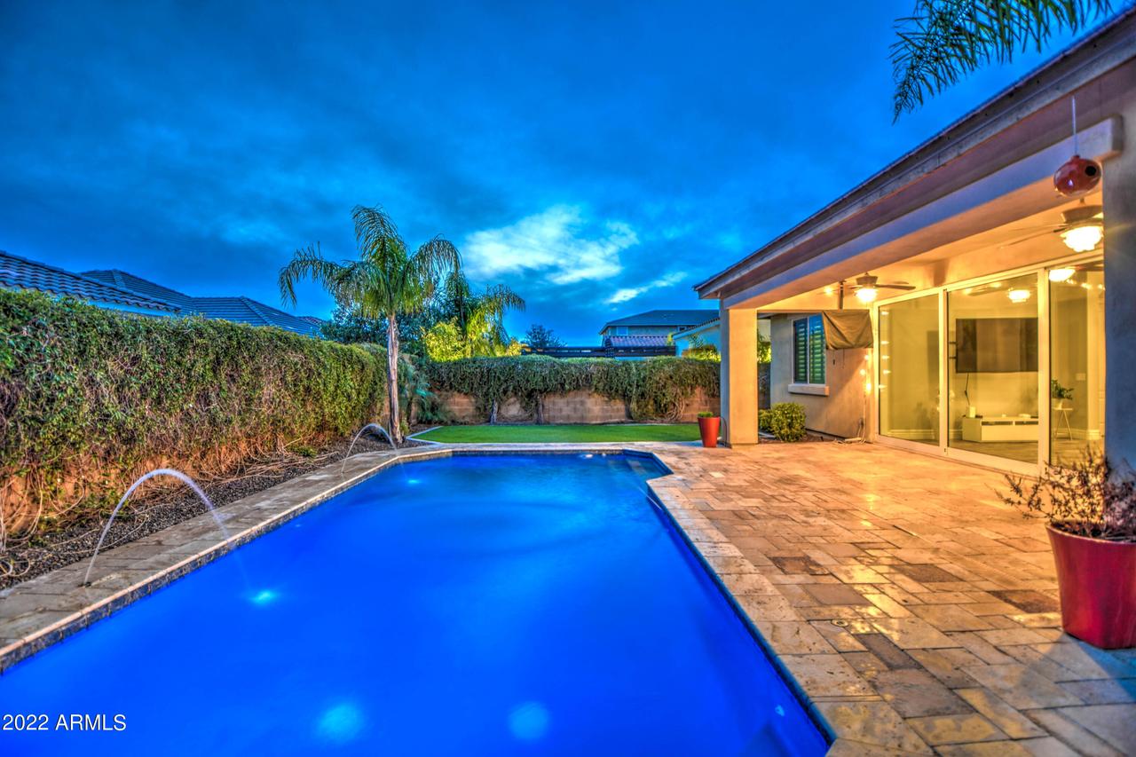 10725 E Pivitol Ave., Mesa, AZ 85212