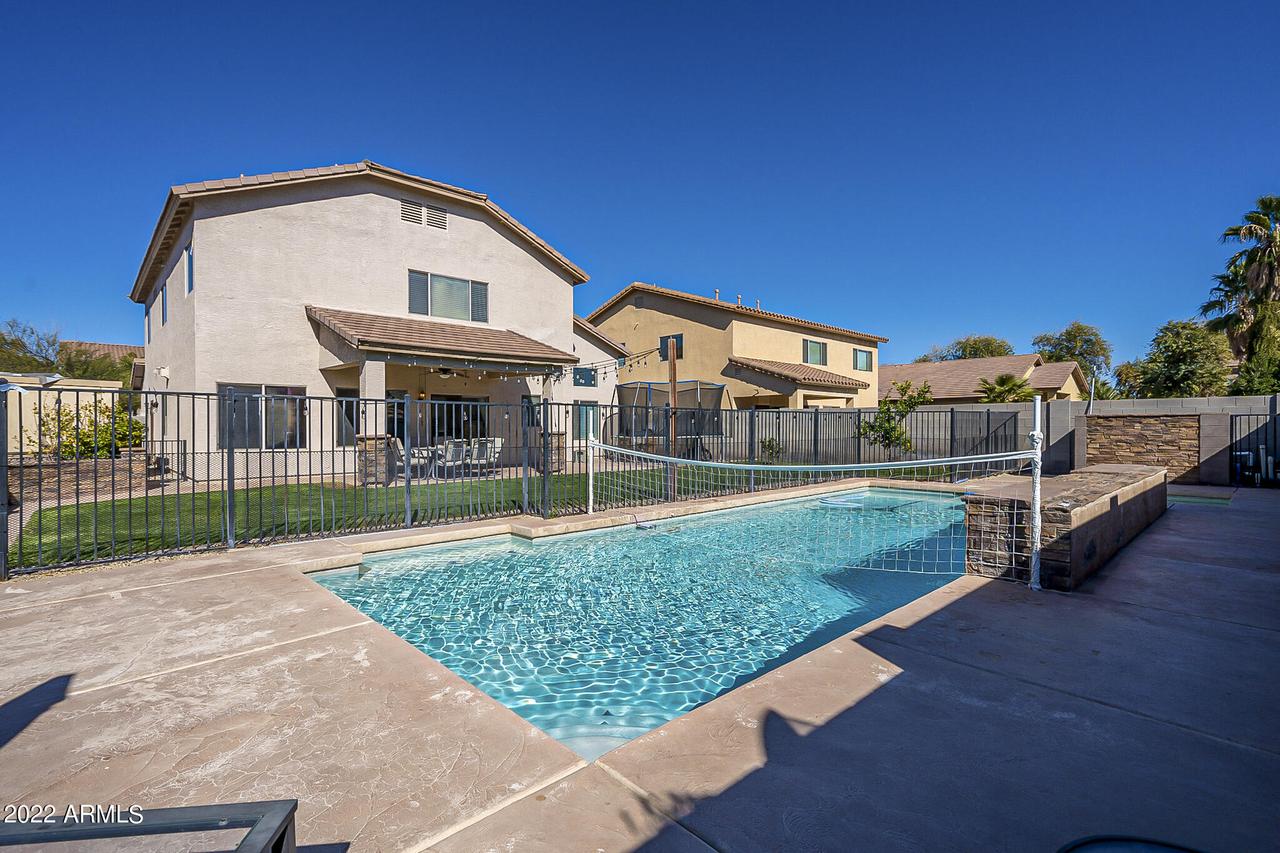 903 E Megan Dr., San Tan Valley, AZ 85140