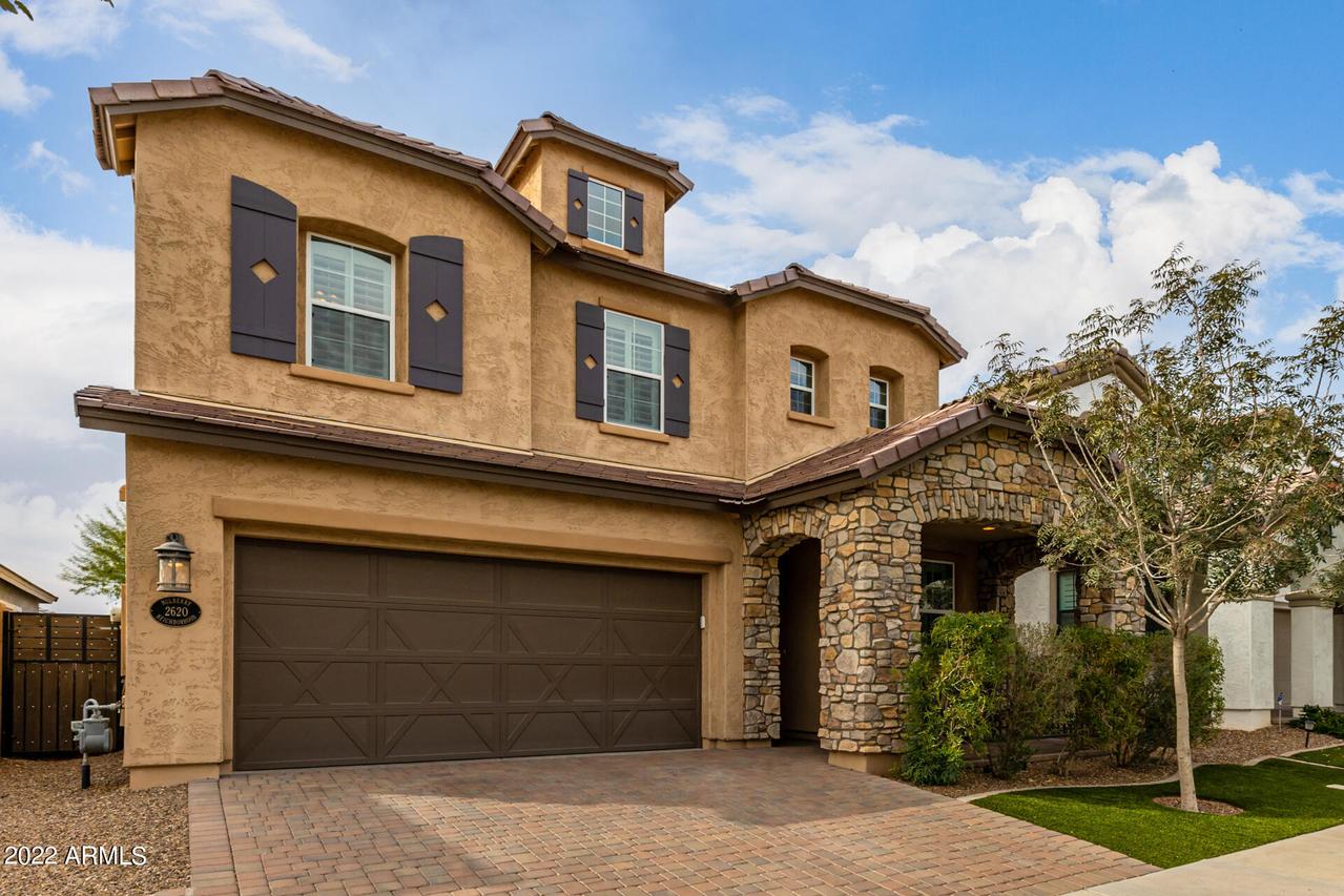 2620 S Rose Garden Ln., Mesa, AZ 85209