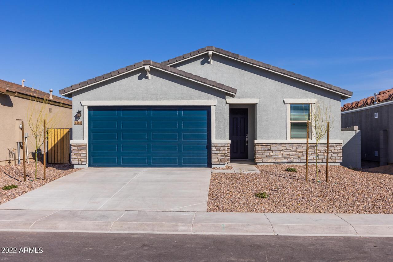 4548 W Greenleaf Dr., San Tan Valley, AZ 85144