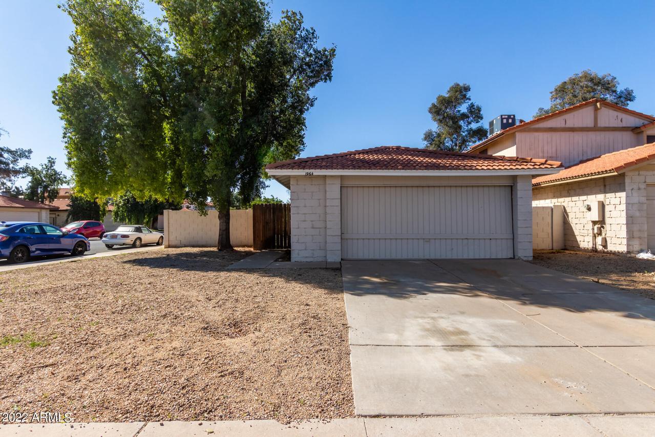 1964 N Lexington Dr., Chandler, AZ 85224
