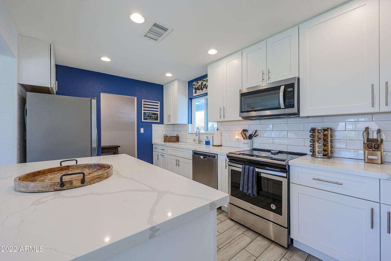8920 N 17th Ave., Phoenix, AZ 85021