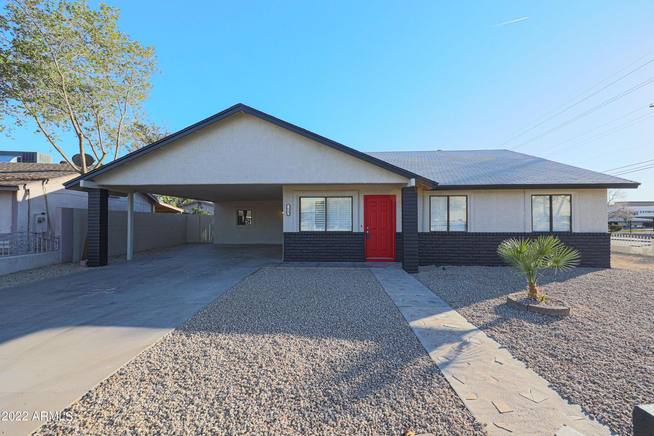 7043 W Roosevelt St., Phoenix, AZ 85043