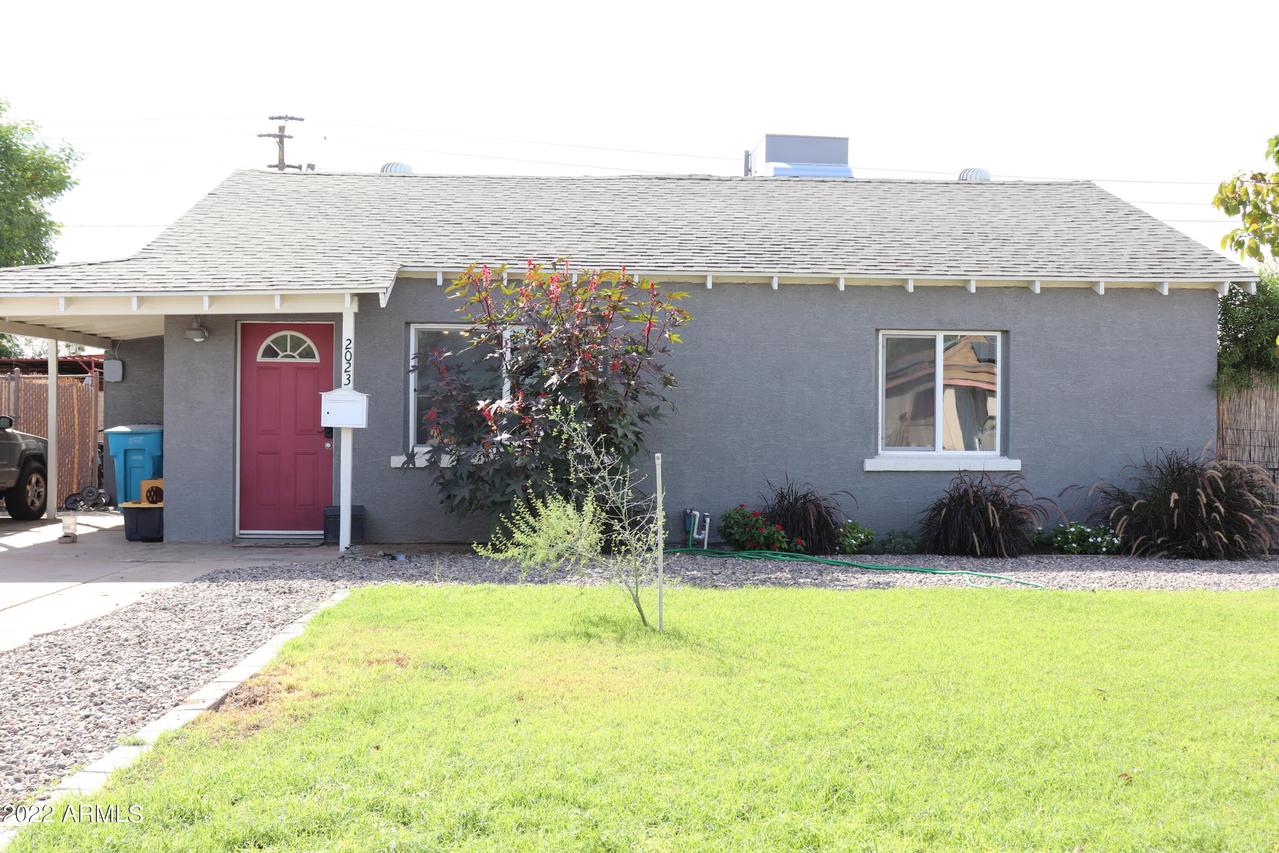 2023 W Monte Vista Rd., Phoenix, AZ 85009