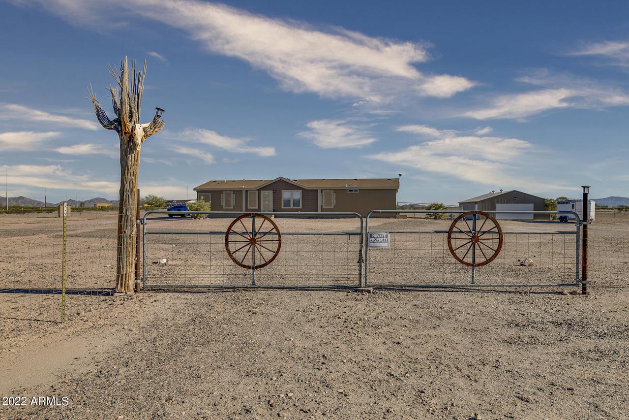 5703 N 377th Ave., Tonopah, AZ 85354