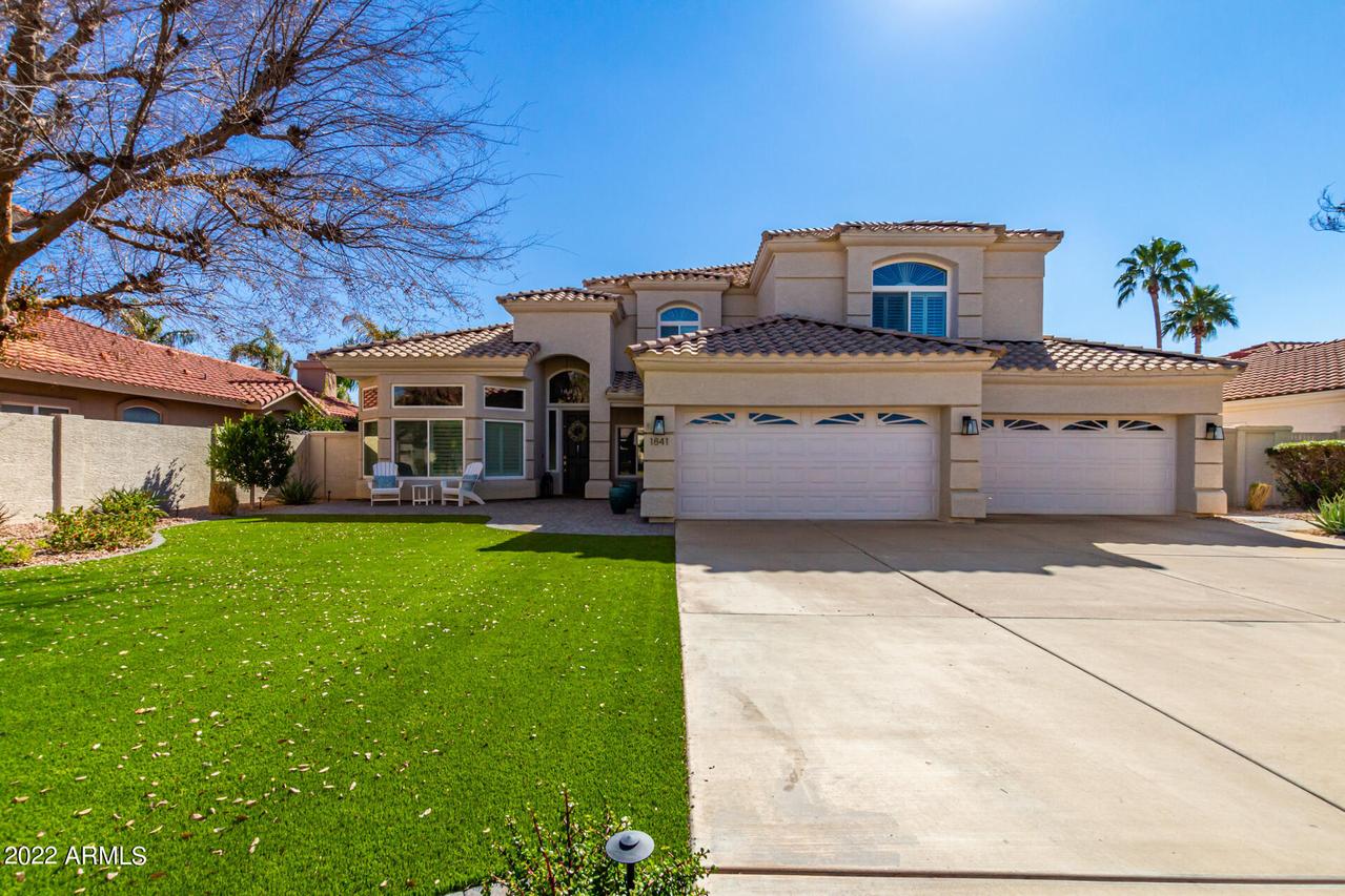 1841 E Willow Tree Ct., Gilbert, AZ 85234