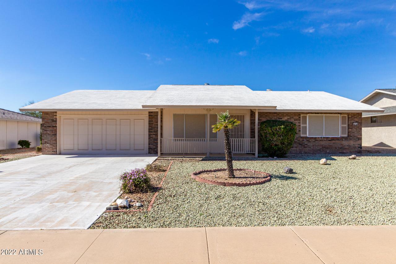 18202 N Willowbrook Dr., Sun City, AZ 85373