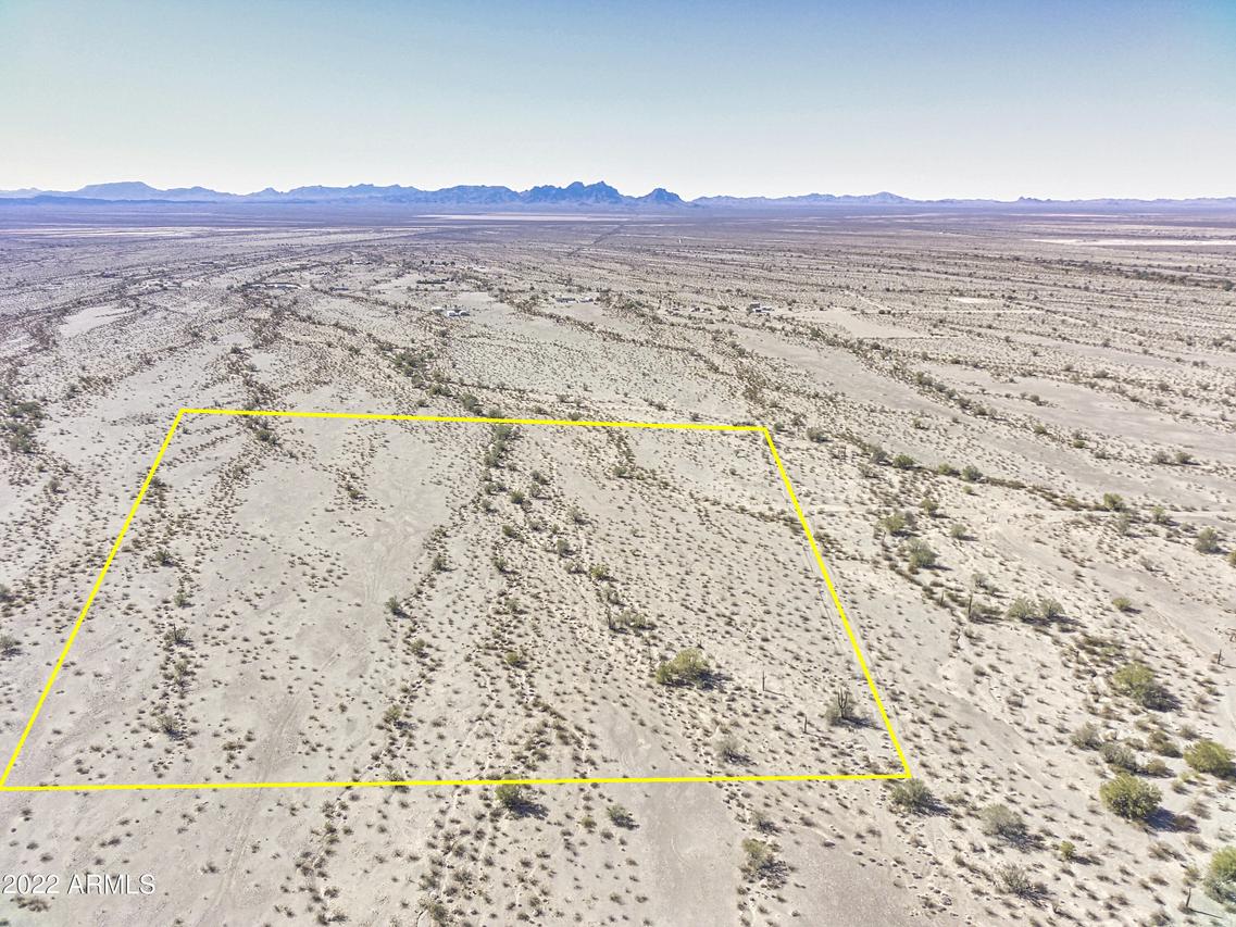 37536 Hwy 72 Mile Post #41 #J, Vicksburg, AZ 85348