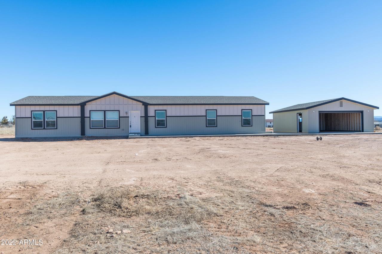 25187 N Mitchell Ln., Paulden, AZ 86334