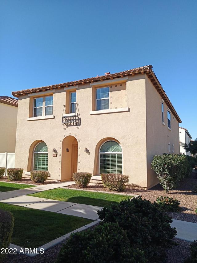 881 S Adam Way, Gilbert, AZ 85296
