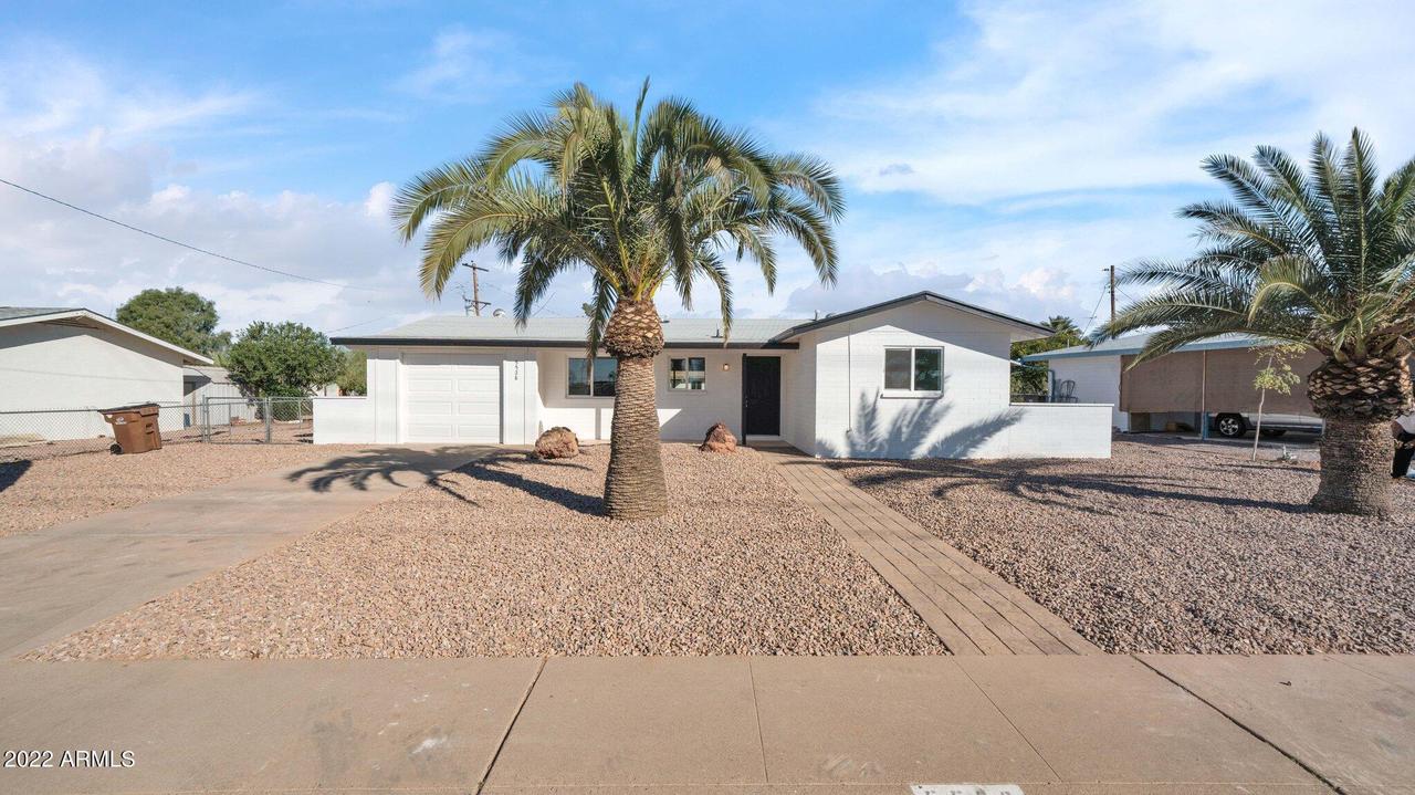 5528 E University Dr., Mesa, AZ 85205