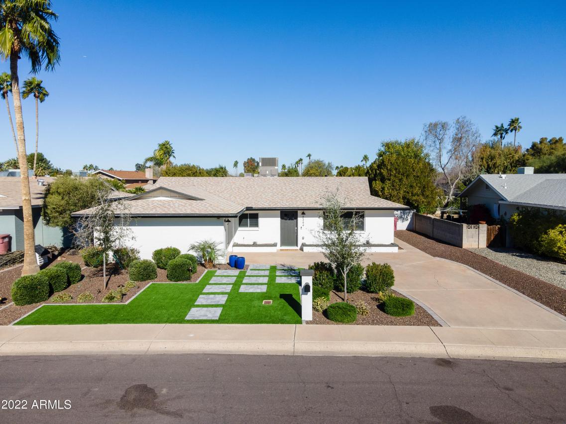 8344 E Stella Ln., Scottsdale, AZ 85250