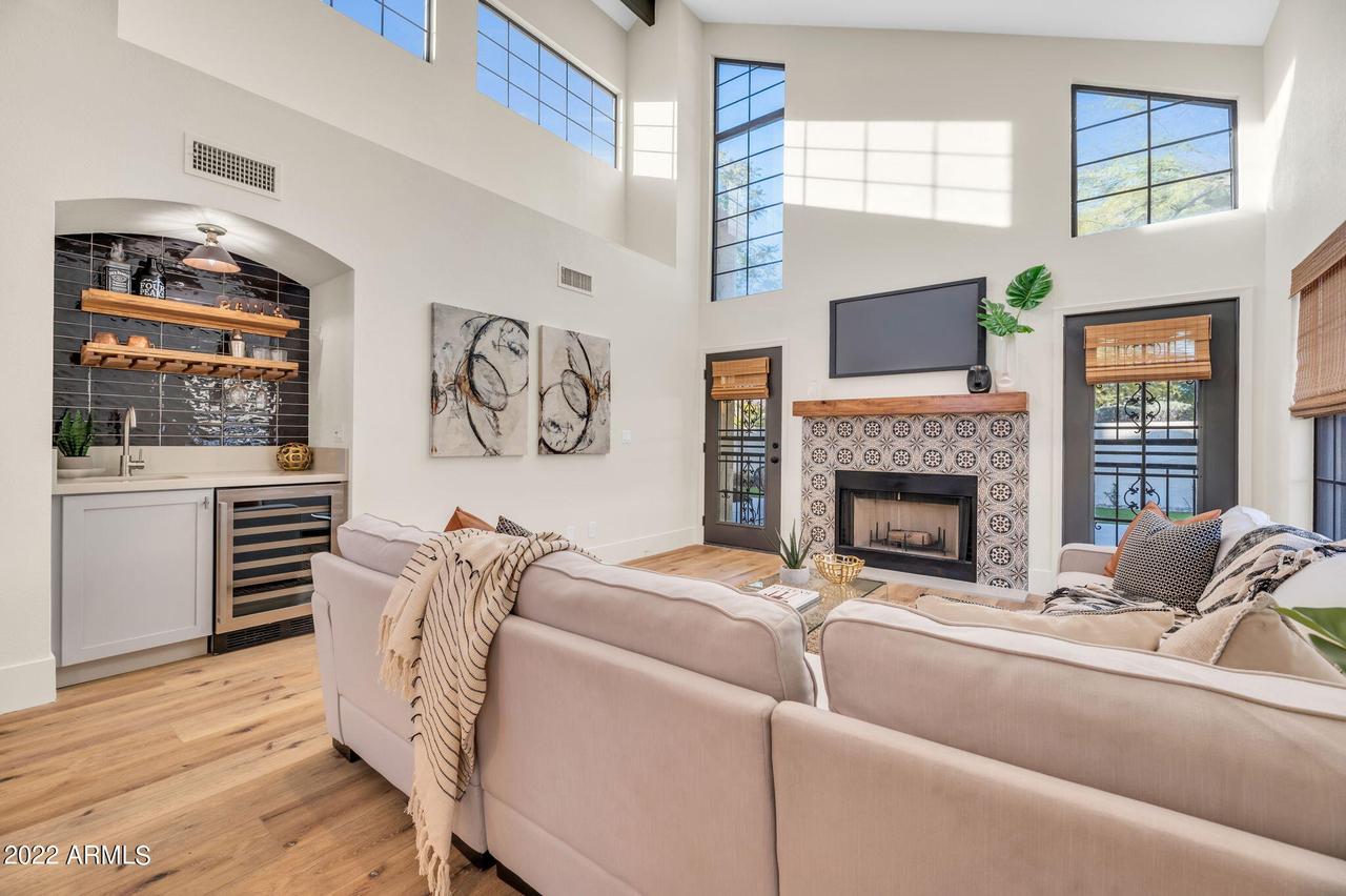 9684 E Sutton Dr., Scottsdale, AZ 85260