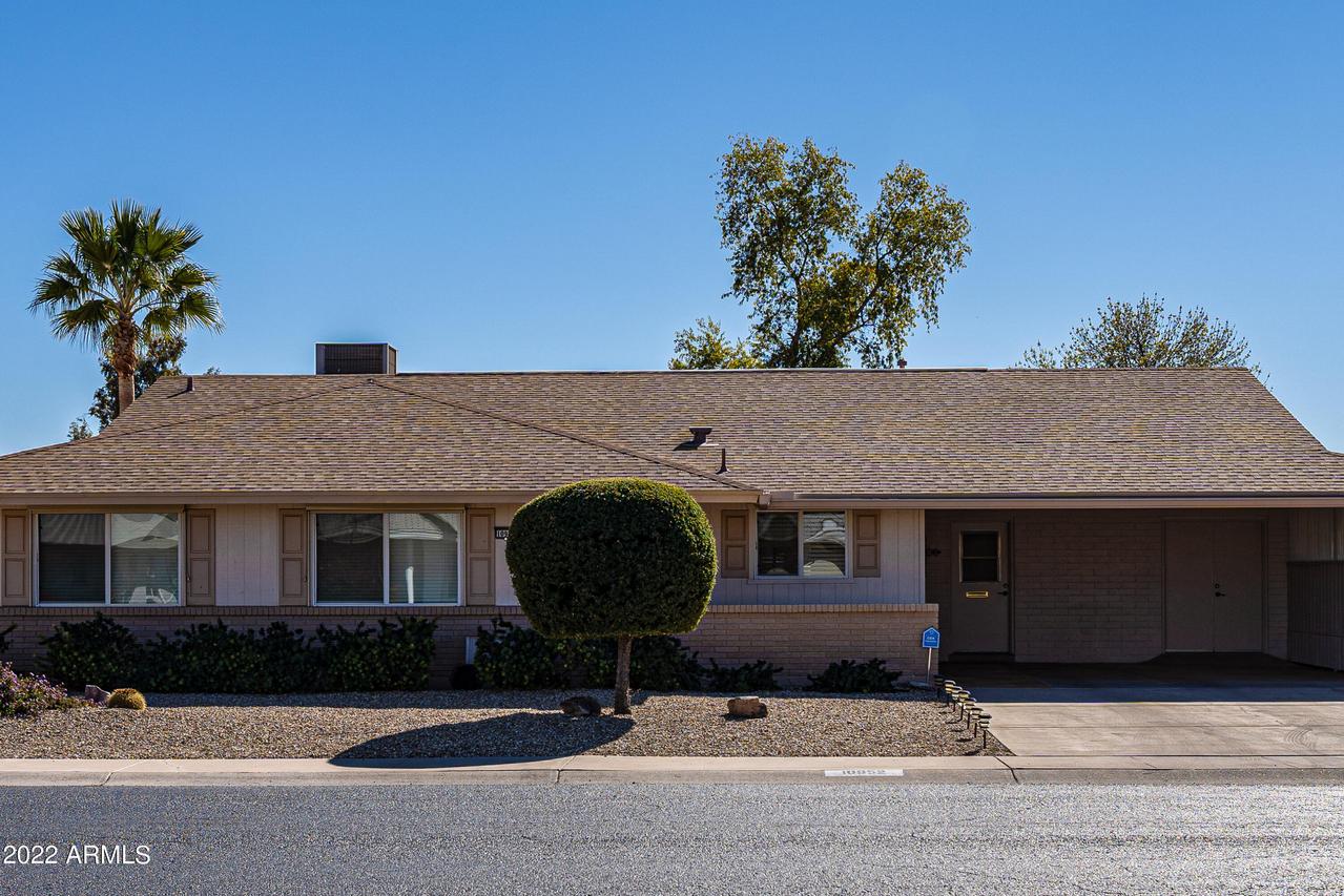 10952 W Tropicana Cir., Sun City, AZ 85351