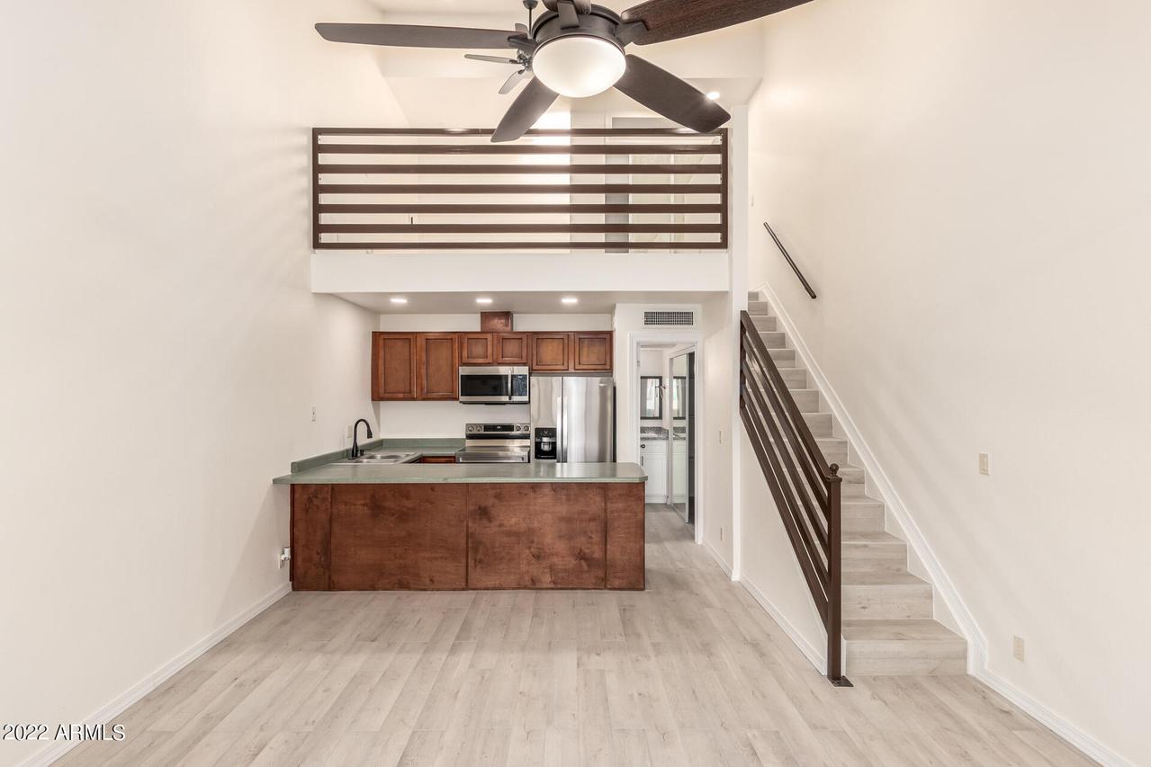 8055 E Thomas Rd. #D118, Scottsdale, AZ 85251