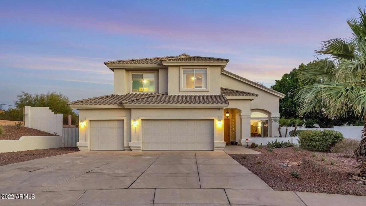 2015 E Palmaire Ave., Phoenix, AZ 85020