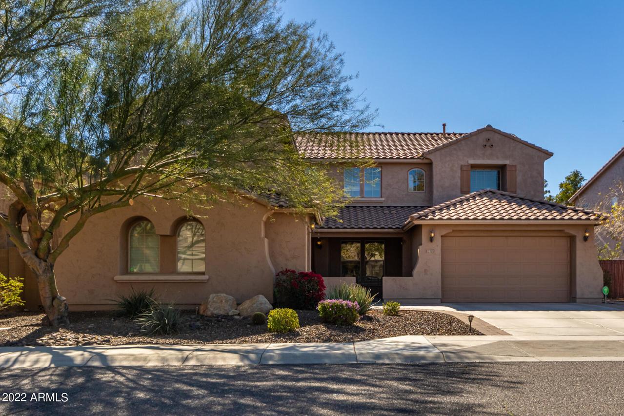 5617 W Molly Ln., Phoenix, AZ 85083
