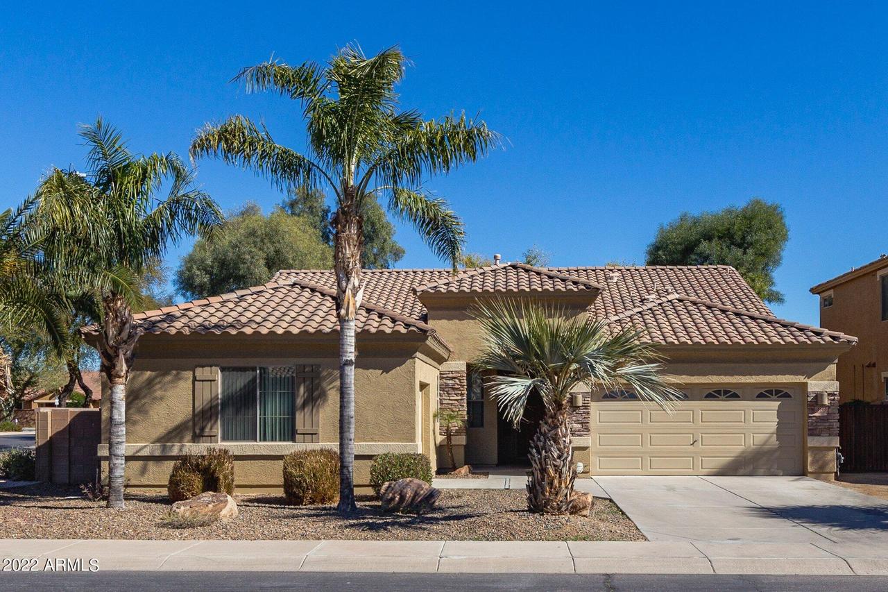 2305 S Whetstone Pl., Chandler, AZ 85249