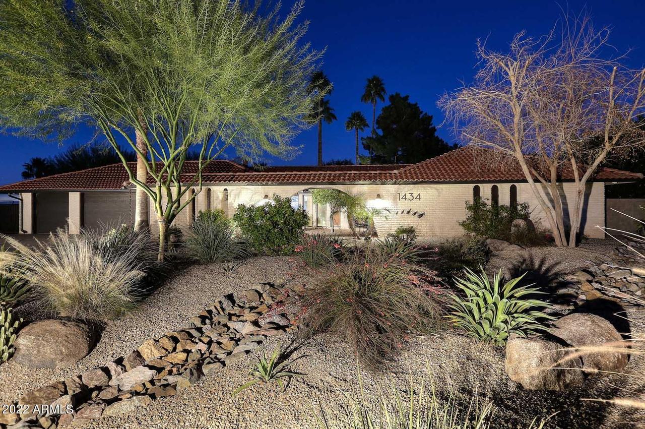 1434 W Port Au Prince Ln., Phoenix, AZ 85023