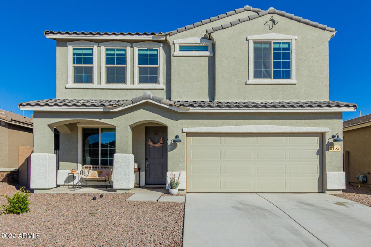 2152 W Emrie Ave., San Tan Valley, AZ 85144