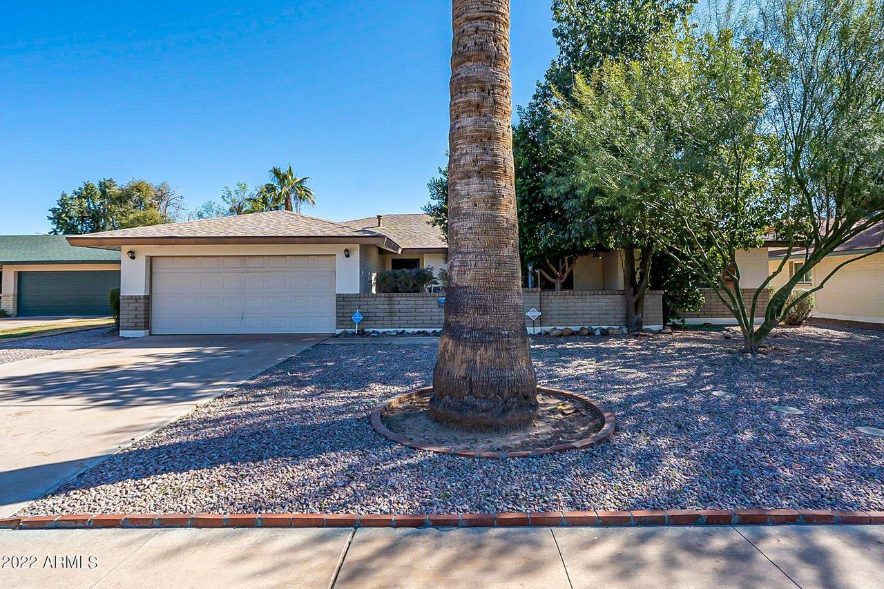 7737 N 40th Dr., Phoenix, AZ 85051