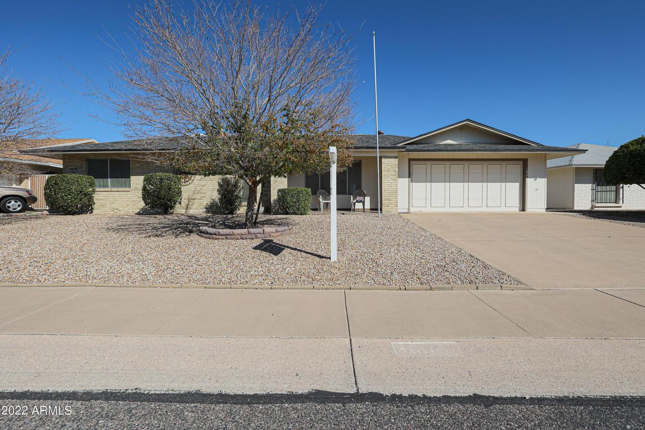 19017 N Welk Dr., Sun City, AZ 85373