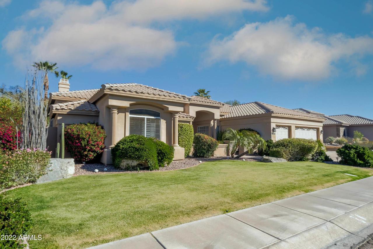 3042 E Dry Creek Rd., Phoenix, AZ 85048