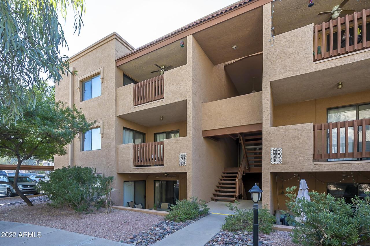 3031 N Civic Center Plz. #321, Scottsdale, AZ 85251