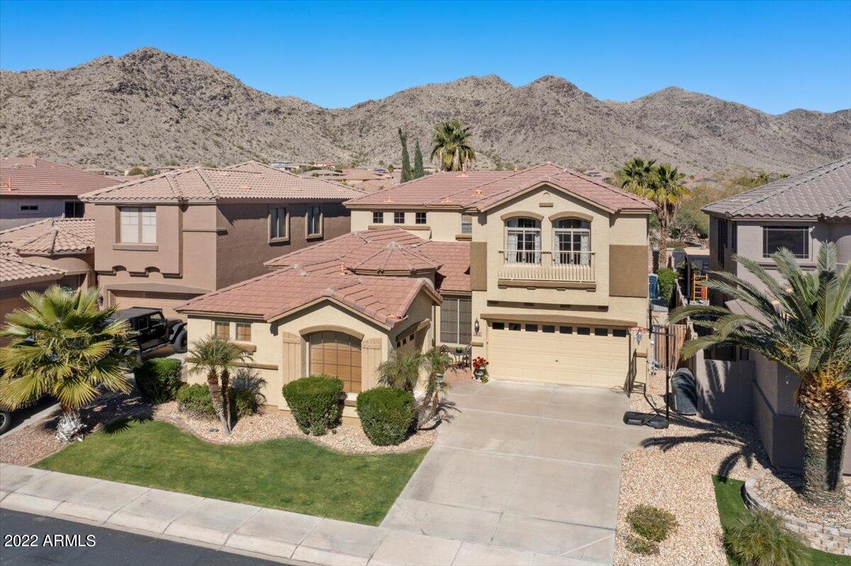 2738 W Silver Fox Way, Phoenix, AZ 85045