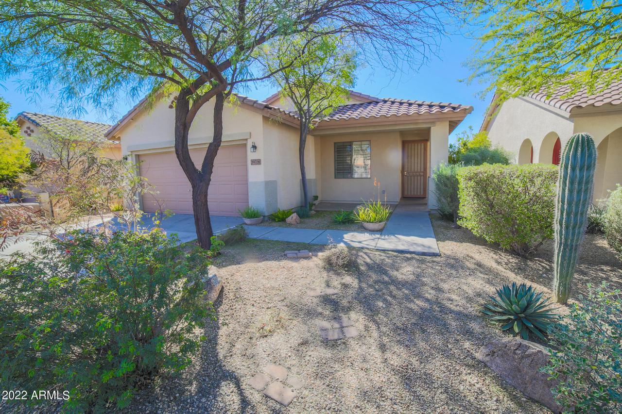 39708 N High Noon Way, Phoenix, AZ 85086
