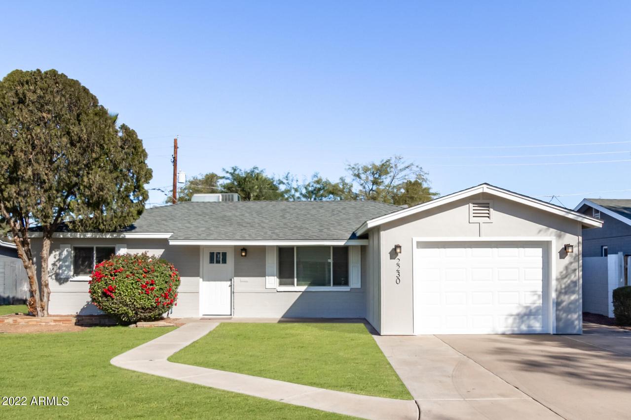 2230 E Glenrosa Ave., Phoenix, AZ 85016