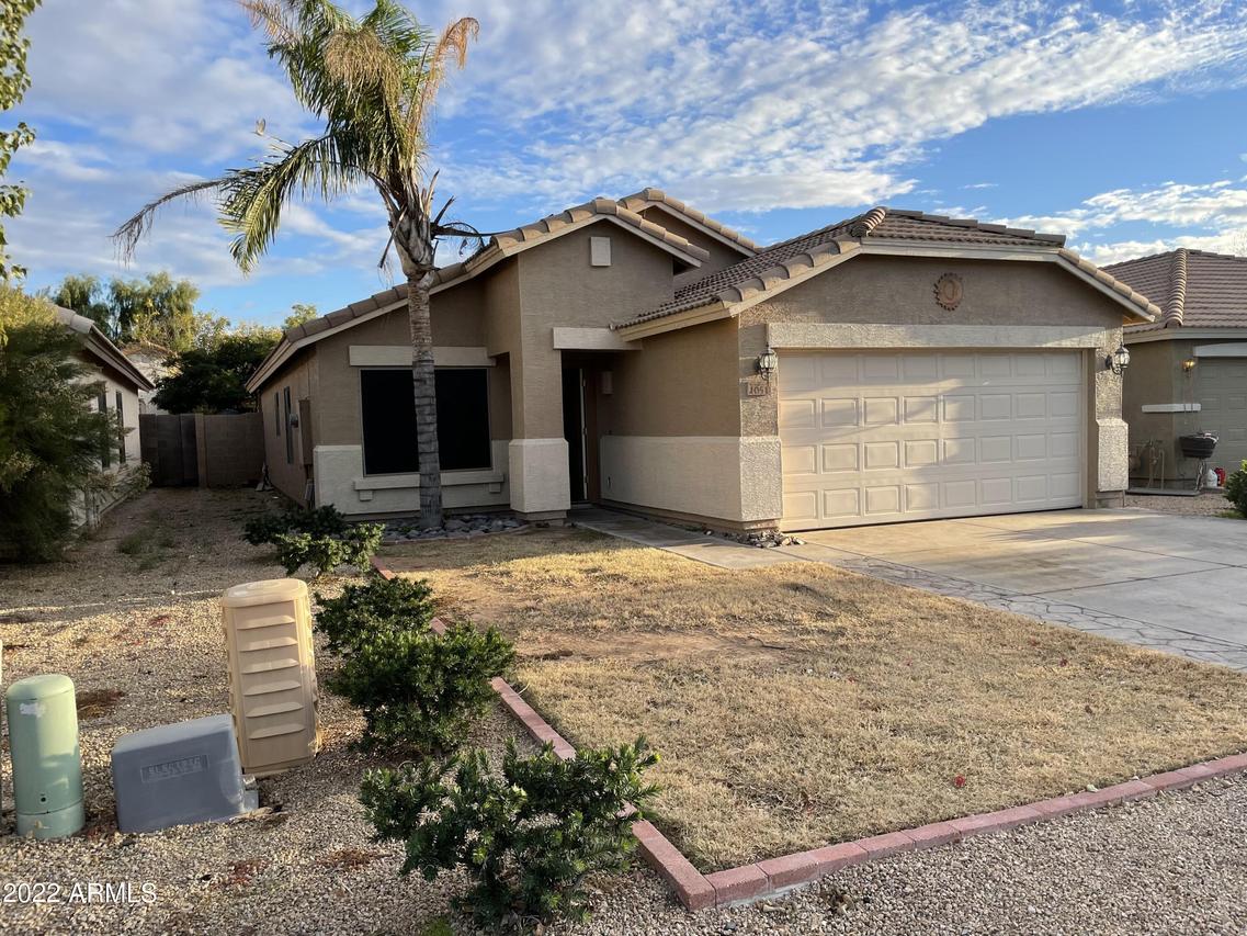 1051 E Monteleone St., San Tan Valley, AZ 85140
