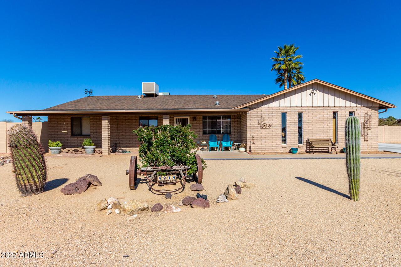 4934 W Whispering Wind Dr., Glendale, AZ 85310