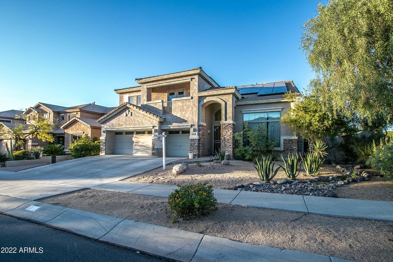 2122 W Apache Rain Rd., Phoenix, AZ 85085