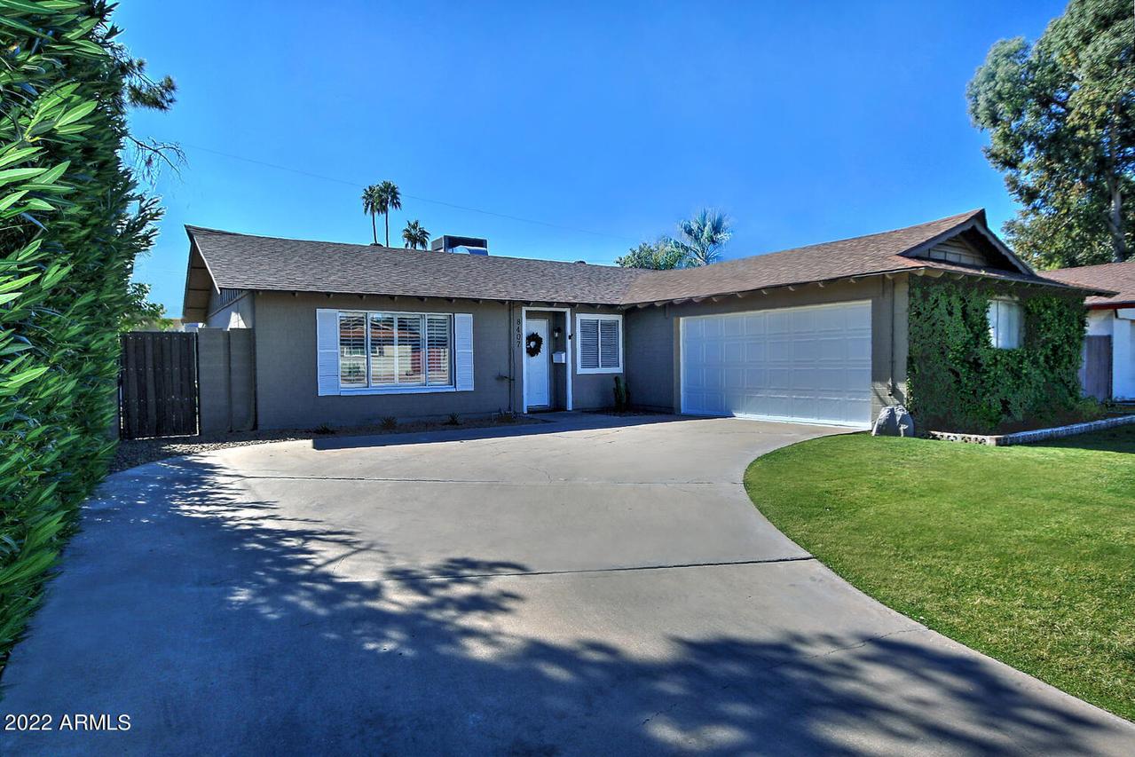 8407 E Orange Blossom Ln., Scottsdale, AZ 85250