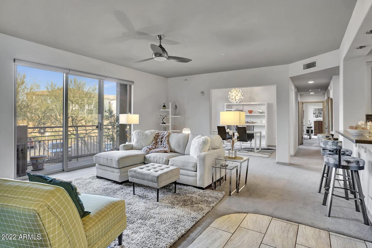 17850 N 68th St. #2118, Phoenix, AZ 85054