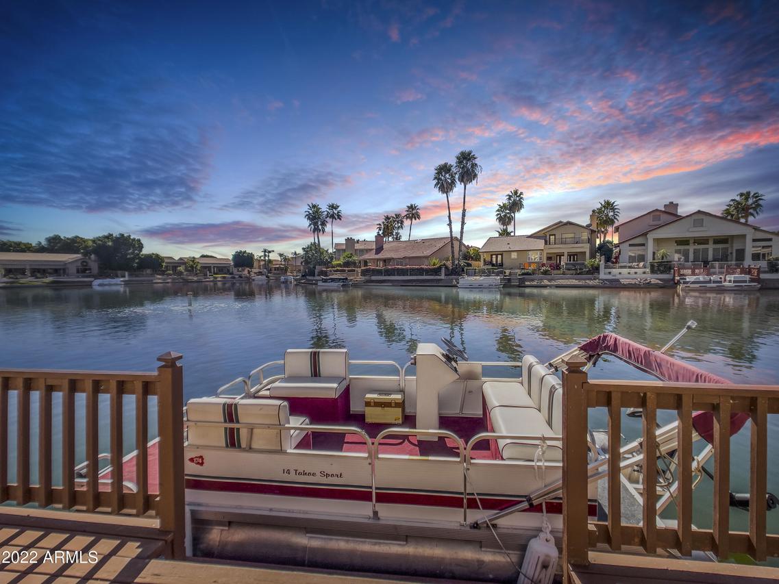 5541 W Lone Cactus Dr., Glendale, AZ 85308