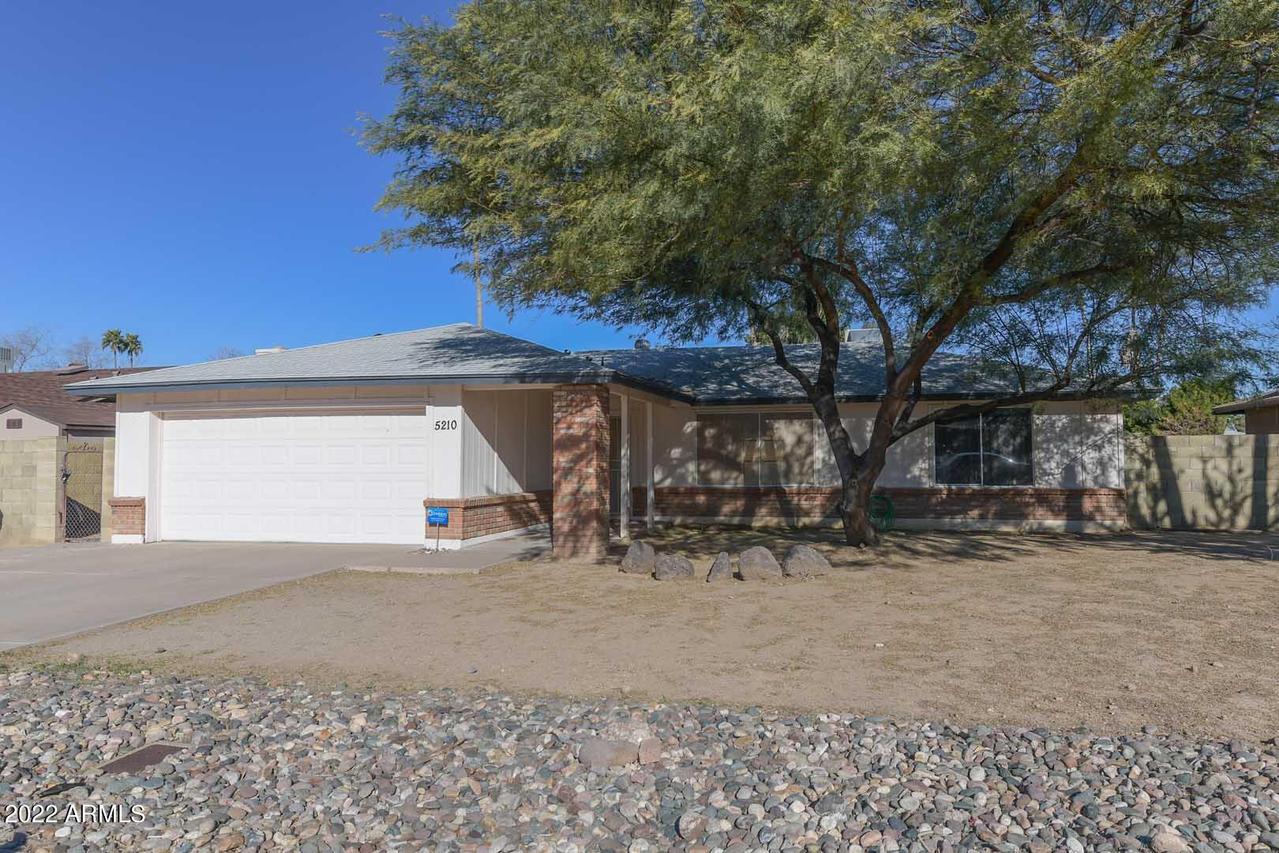 5210 W Las Palmaritas Dr., Glendale, AZ 85302