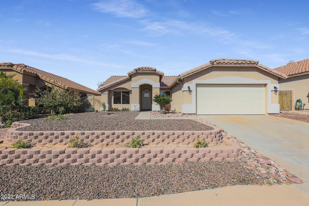 738 S Benton, Mesa, AZ 85208