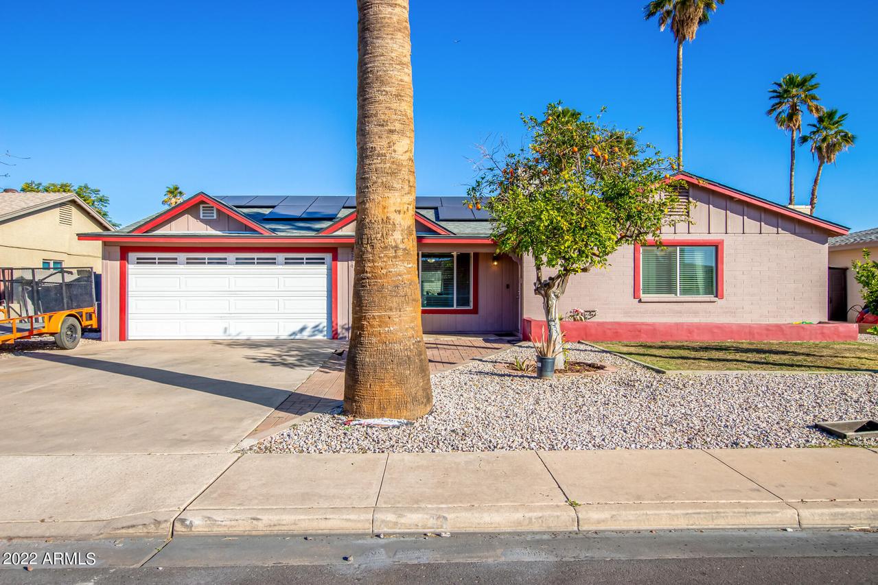 2204 W Edgewood Ave., Mesa, AZ 85202