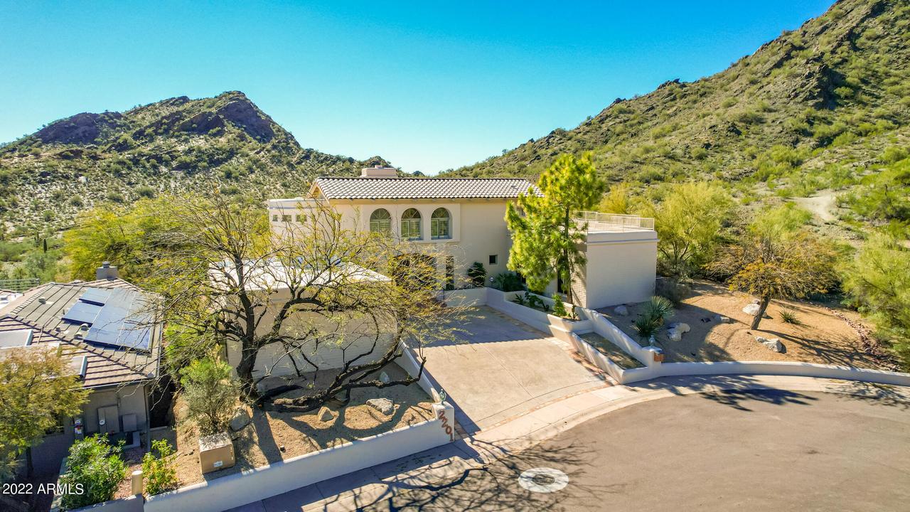 2201 E Mountain View Rd., Phoenix, AZ 85028