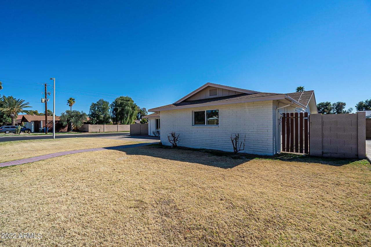 3101 W Shangri La Rd., Phoenix, AZ 85029